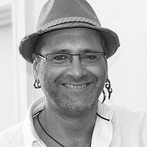 Steve Clewlow uses Kanpeki Scissors